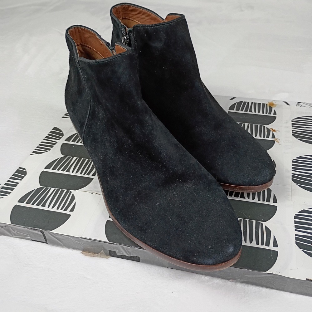 Sam Edelman Black Suede Ankle Boots Low Block Heel Side Zip Booties Womens - Picture 5 of 9